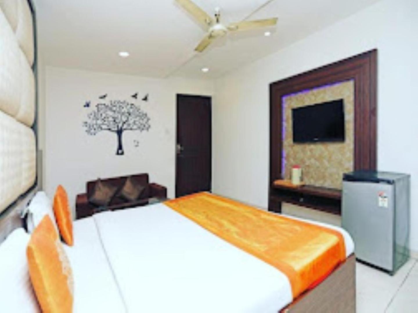 The Gagan Plaza Hotel Kanpur Exterior foto
